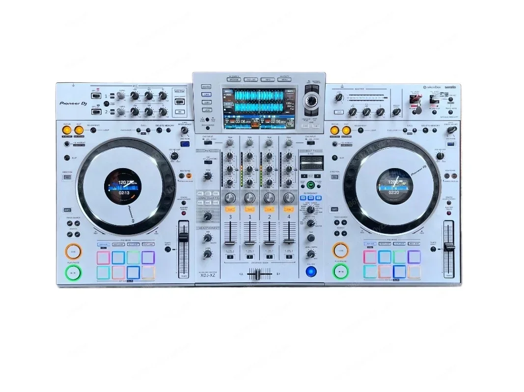 xdj-xz film controller xdjxz integrated DJ machine is fully surrounded by PC imported materials and green stickers