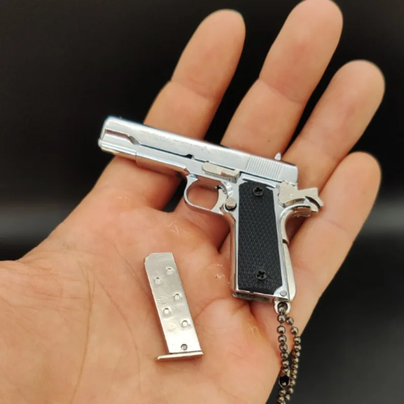 1:3 Metal Gold M1911 Toy Gun Model Mini Alloy Keychain Toy Model Collect Ornament Men Collection Decorative Keychain Pendant