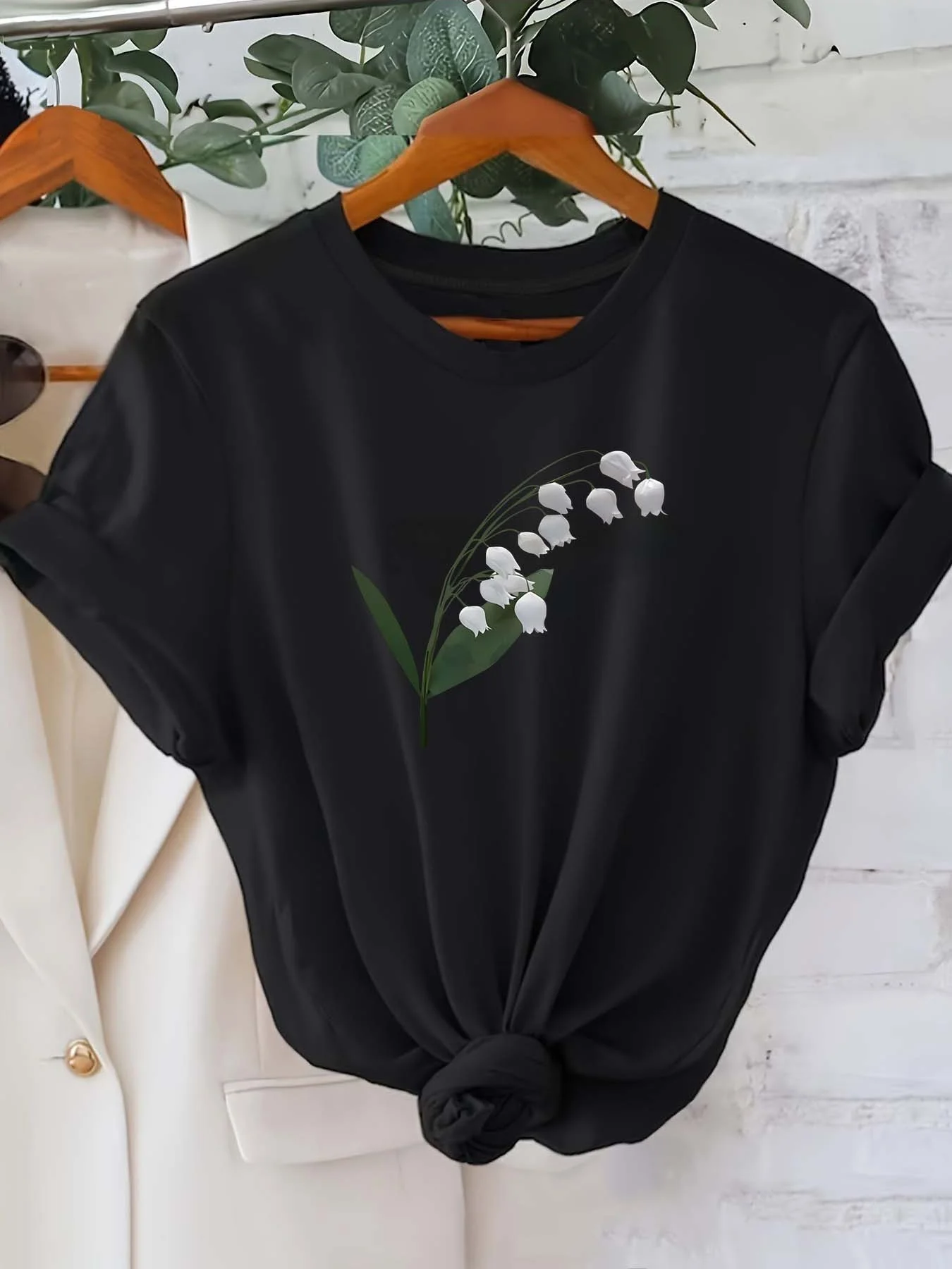 

Женская повседневная футболка с цветочным принтом, женская повседневная одежда в стиле Харадзюку с коротким рукавом, уличные топы, футболки, эстетичная одежда