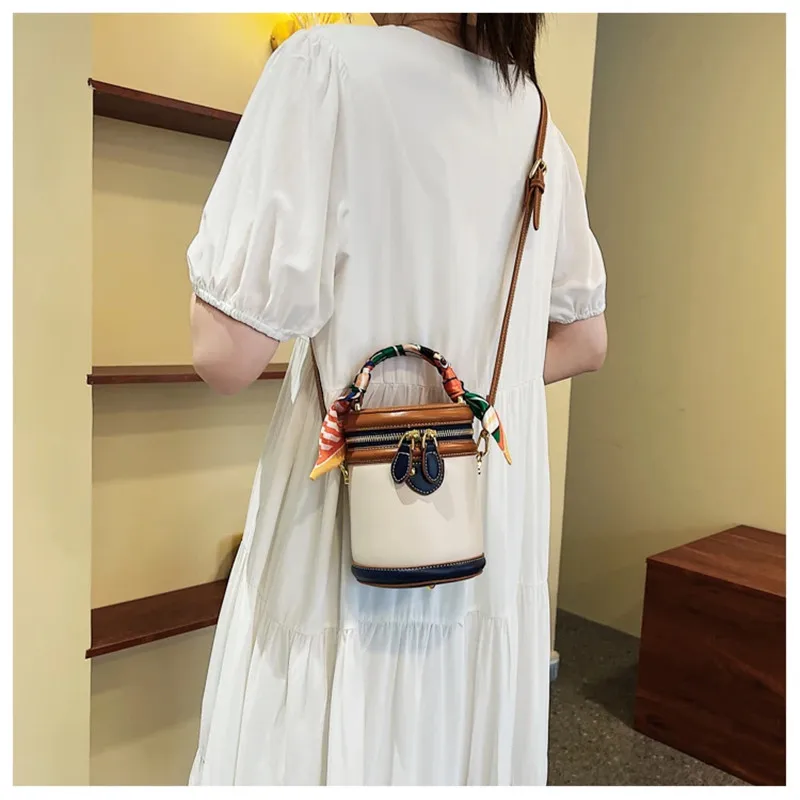 Bucket Bag Female New 2024 Fashion Cross-body Niche Cylinder One-shoulder Portable  Retro Western Crossbody Bag