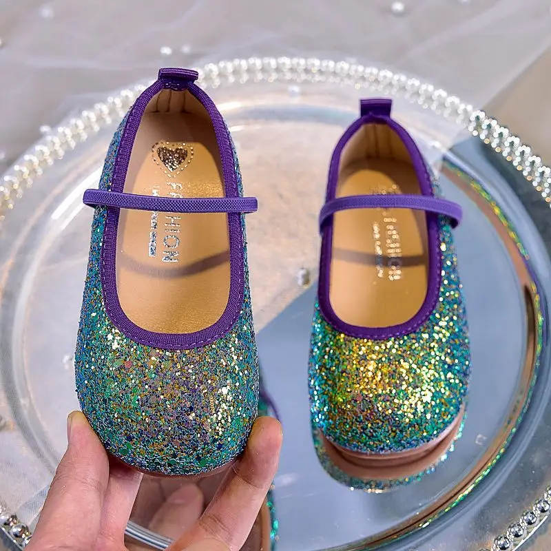 

Новинка 2026, детская обувь принцессы с кристаллами, блестящая детская обувь на мягкой подошве, модная детская кожаная обувь на плоской подошве