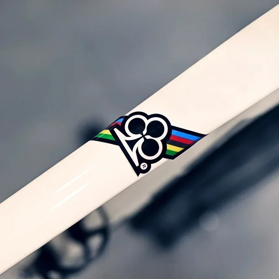 مجموعة ملصقات "Colnago Multi - Design"، مثالية لإطارات الدراجة وأقنعة الخوذة وإضافة ألياف ركوب الدراجات الاحترافية
