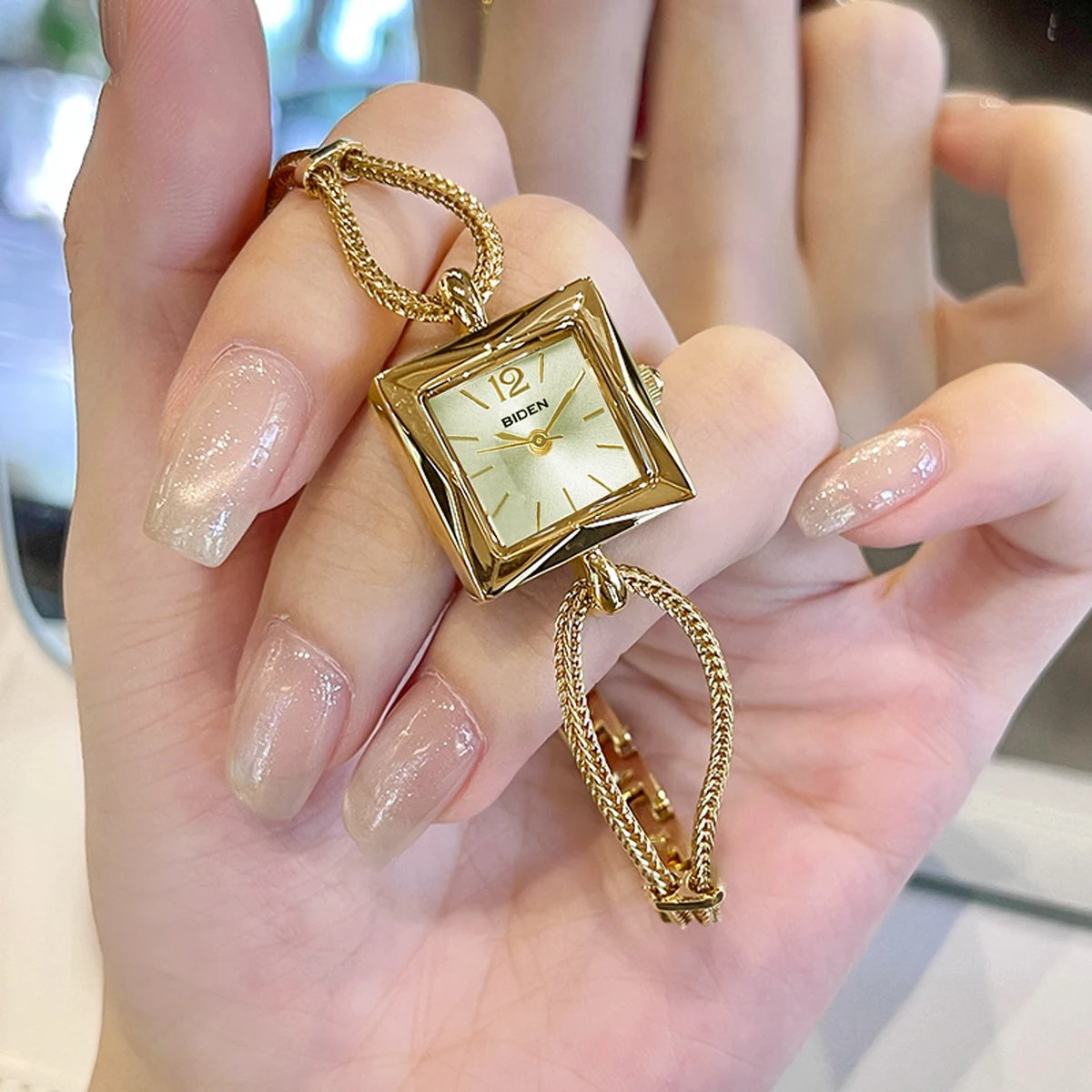 

BIDEN Ladies' watch, fashionable and simple square watch, suitable for daily wear, as a gift for students returning to school