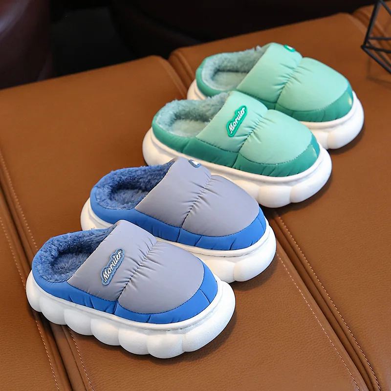 TBoys and Babies Winter Home Woolen Shoes 2025 New Children's Cotton Slippers for Girls in Winter Waterproof Slippers for Girls