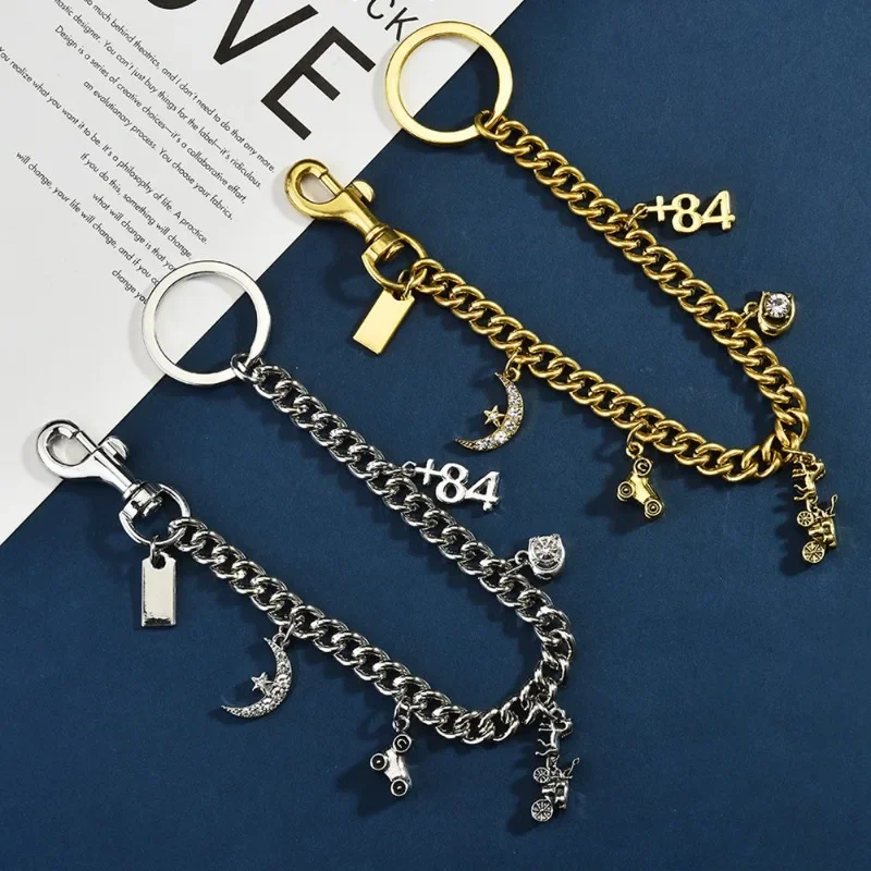 

This is a multi-functional summer bag pendant, a new fashion chain for women, a slanted square bag chain