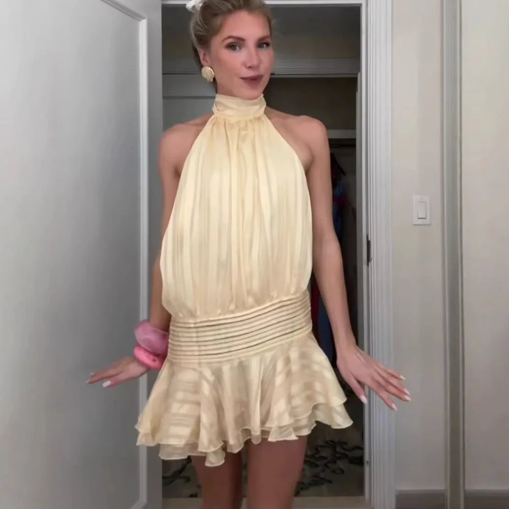 여성 의류 파티 드레스 여성용 스타일리시 홀터넥 새틴 우아한 파티 드레스 우아하고 시크한 여성 이브닝 드레스 의류