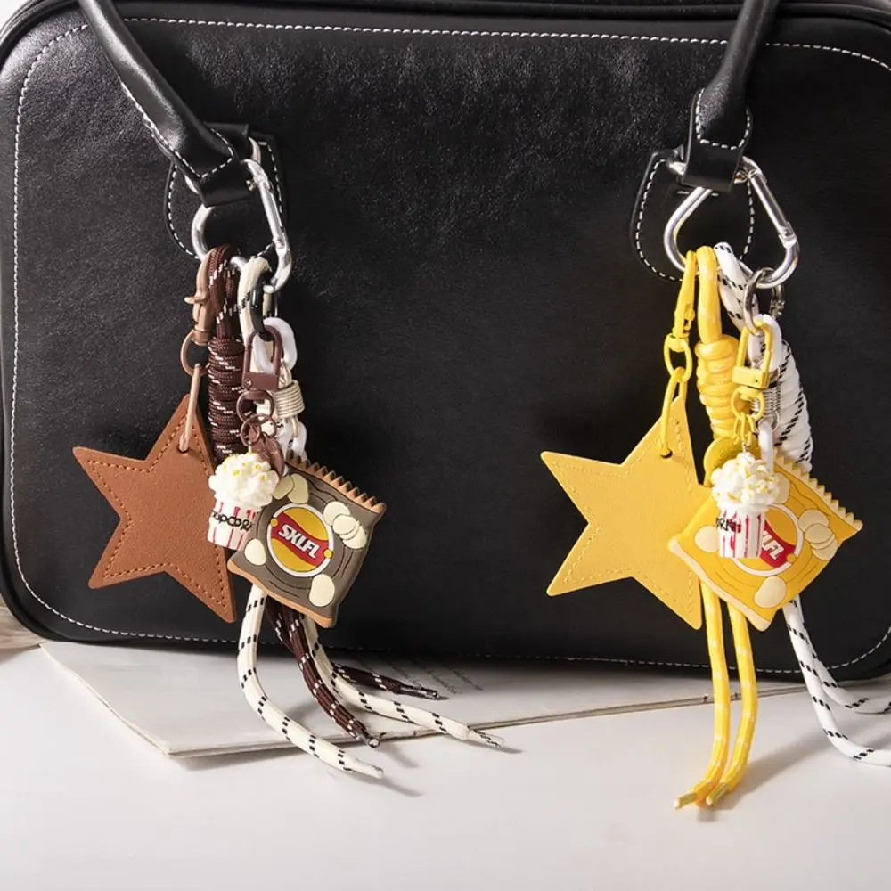 Llavero con forma de estrella de palomitas de maíz y patatas fritas, bolso de cuerda trenzada de PU tejido a mano, adorno colgante, llavero de estrella de cuero antipérdida