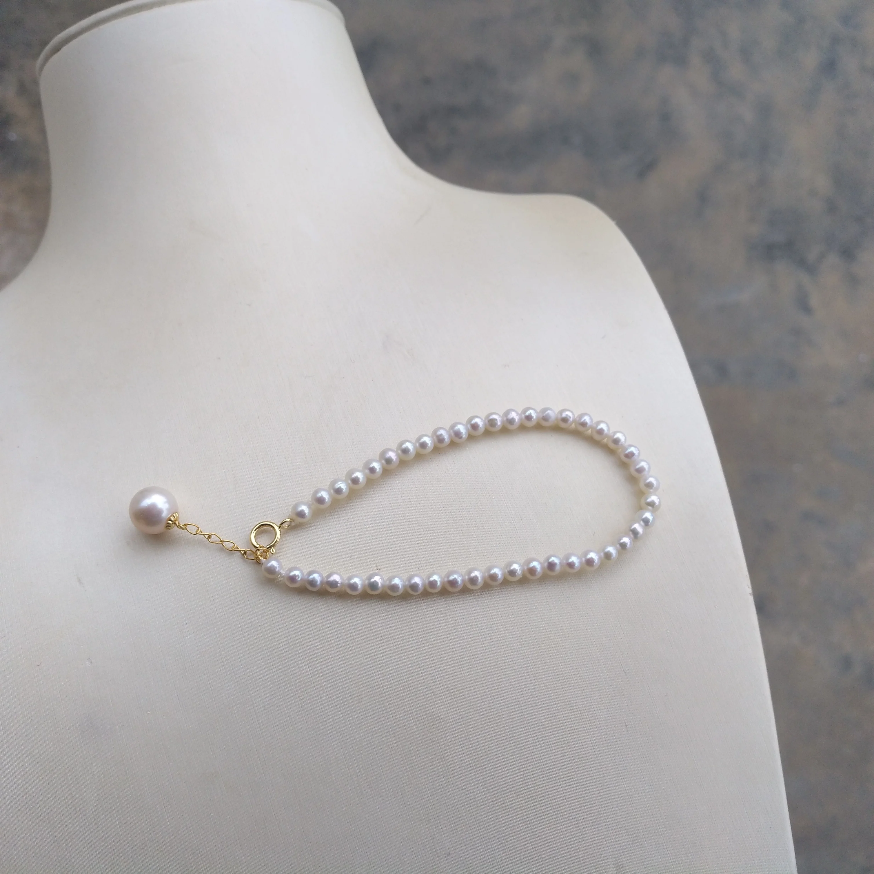 gorgeous AAA+AKOYA Real Natural white pearl bracelet Please see more photos with pearl details