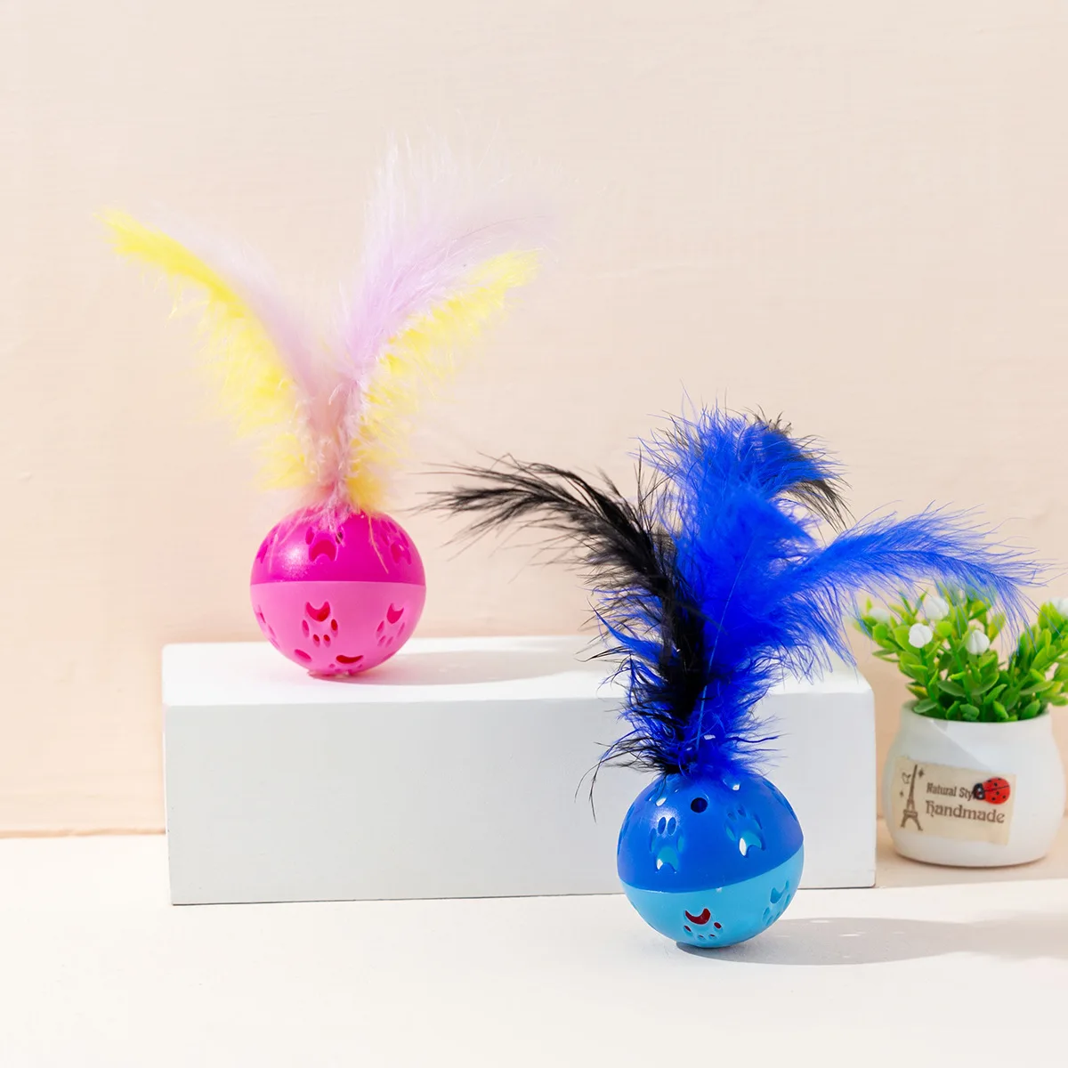 New Cat Toy Ball Plastic Claw Print Bell Ball with Feather Playing Cat Interactive Cat Toy Supplies