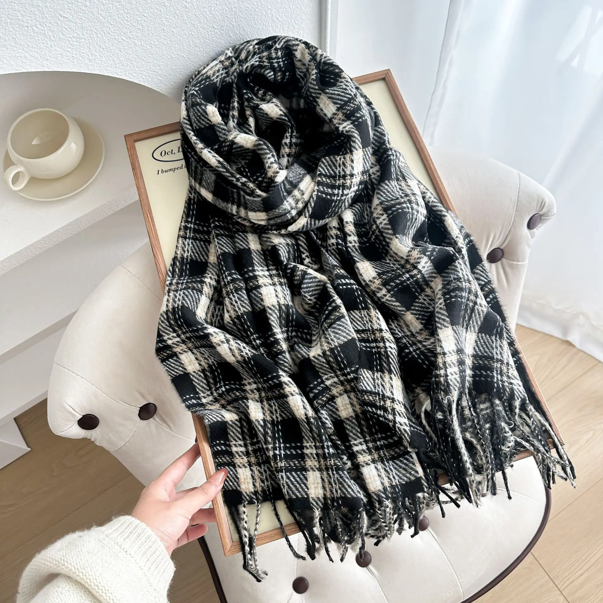 

2025 New Plaid Winter Women Scarf Warm Pashmina Neckerchief Lady Shawls and Wraps Casual Striped Tassel Scarves Muffler Bufanda
