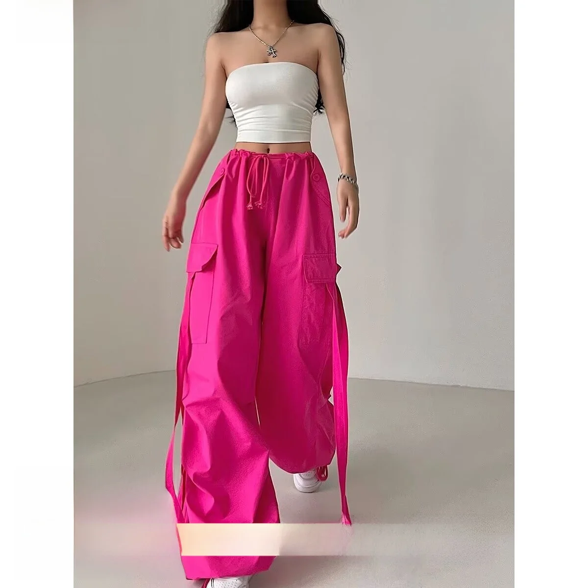 Calças Cargo de Cintura Baixa com Faixa em Vermelho Rosa Estilo Workwear Calças Longas de Cintura Alta Material Fino Moda Fem...