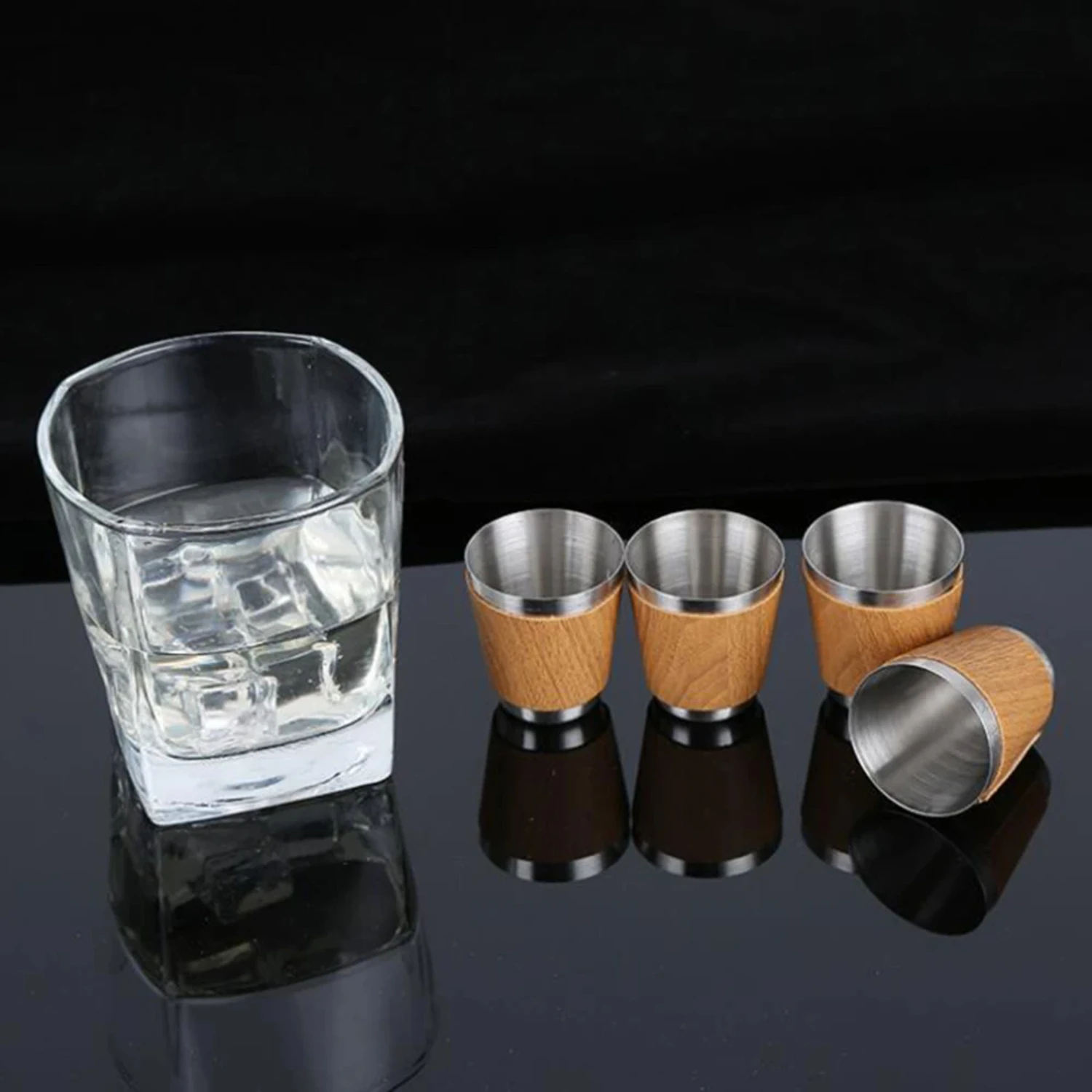 قارورة الخشب الحبوب 9 أوقية قارورة من الفولاذ المقاوم للصدأ لمجموعة الكحول في الهواء الطلق المحمولة وعاء ويسكي زجاجة جوفاء في الزاوية اليمنى السفلية