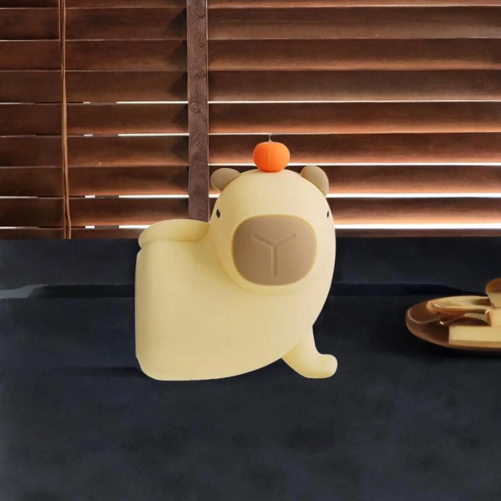Luz noturna decorativa de capivara para dormir no quarto de mesa