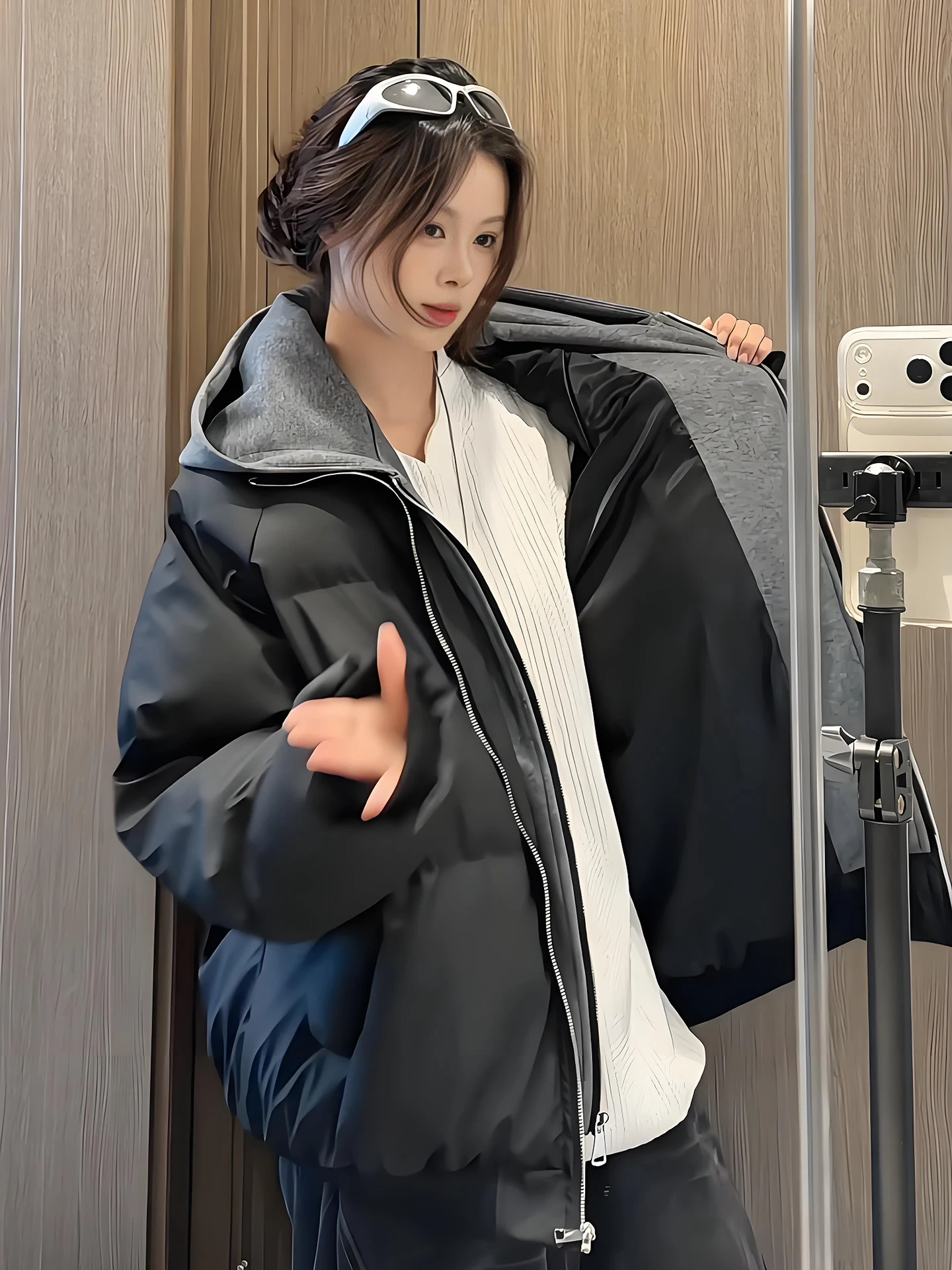 

American Sle Thiened PU Leather Jaet Fake Two-Piece down Cotton Coat Men Winter Warm ort Bread Sle Coat with Hood