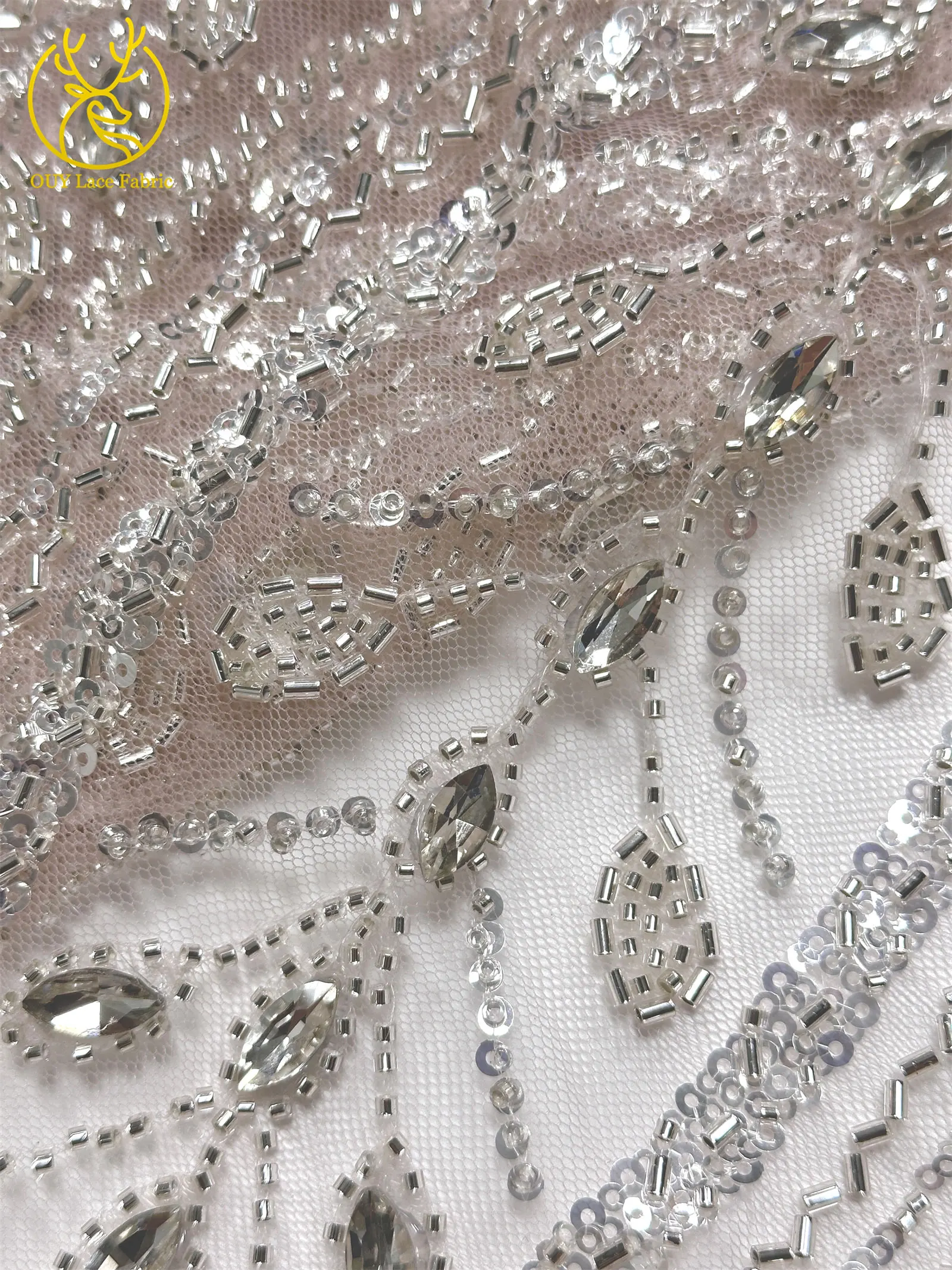 Nigerianischer handgefertigter Perlen-Diamant-Spitzenstoff, neuester 2026 eleganter afrikanischer Pailletten-Tüll-Spitzenstoff für Hochzeitskleider. – Detail 19