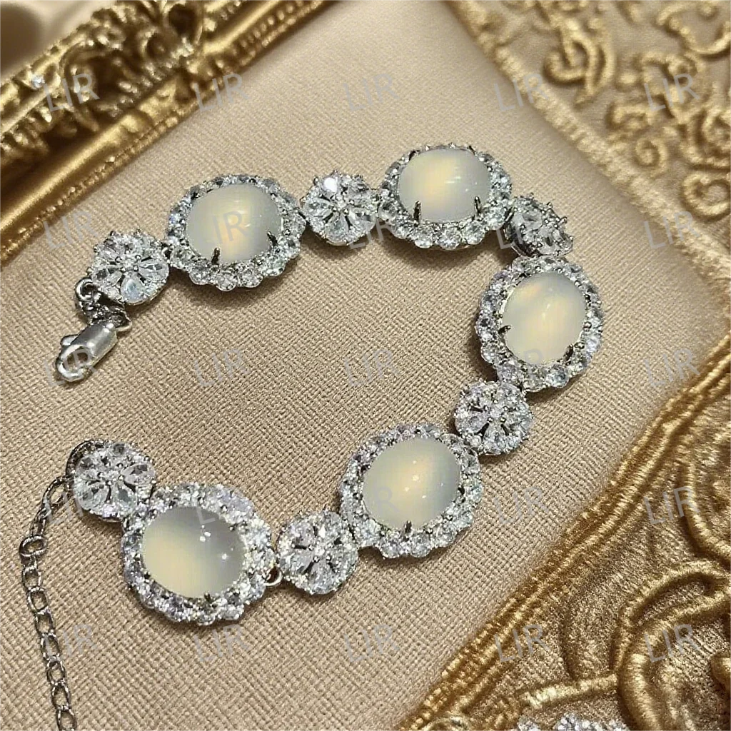 

Посеребренный браслет LIR из ледяного белого халцедона и снежинок | Циркон | Игристое | Подарочная коробка | Бесплатная доставка | Идеальный подарок