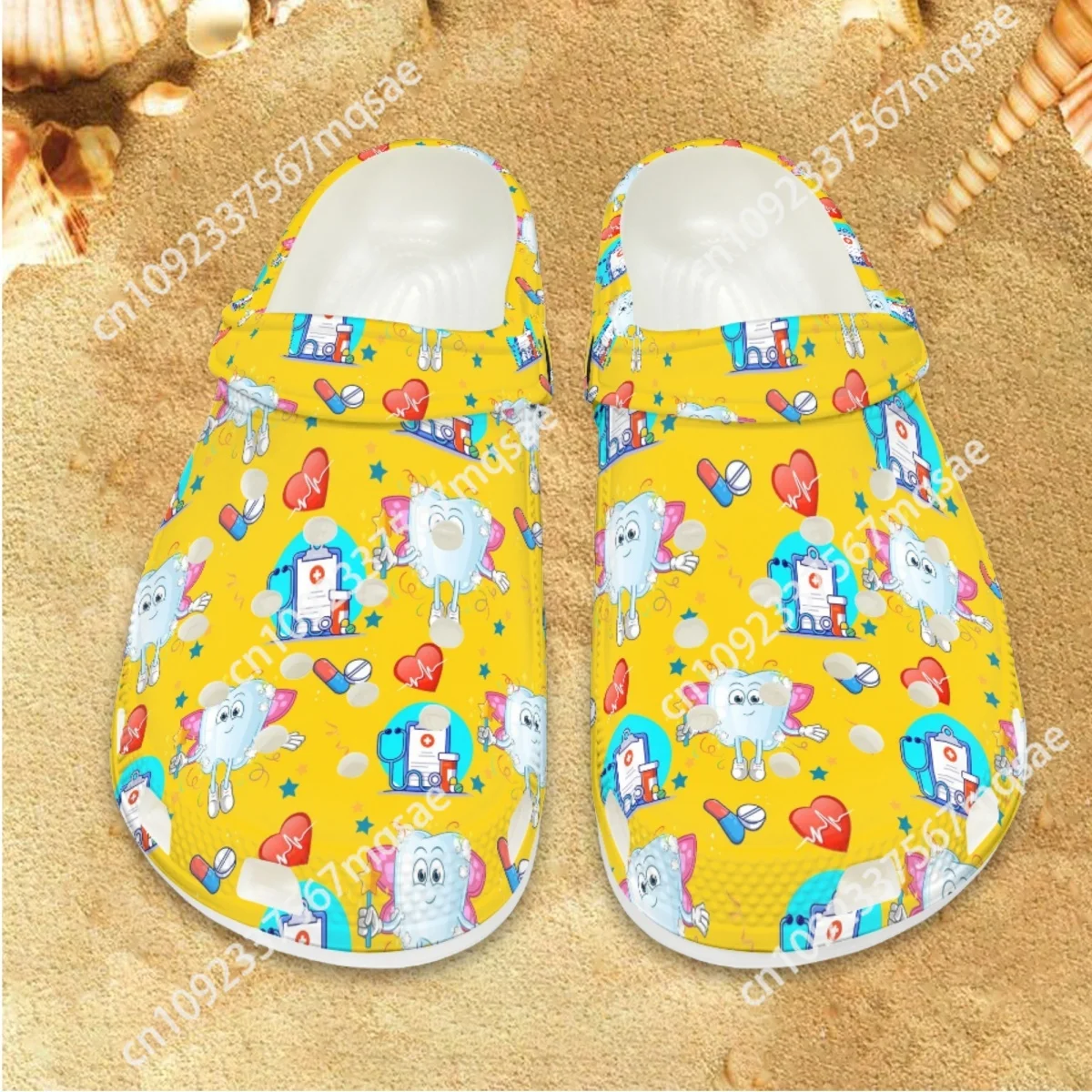 Summer Cartoon Medical Dental Design Sandals Female Comfortable Classic Dental Hospital Work Nursing Shoes Beach Slippers Couple