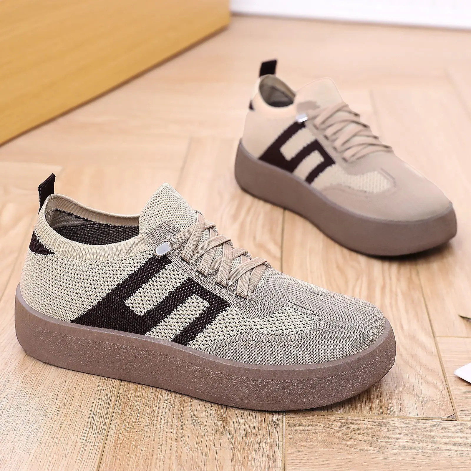 

Shoes women's German training shoes non-slip breathable thick-soled one-pedal casual shoes old Beijing cloth shoes women