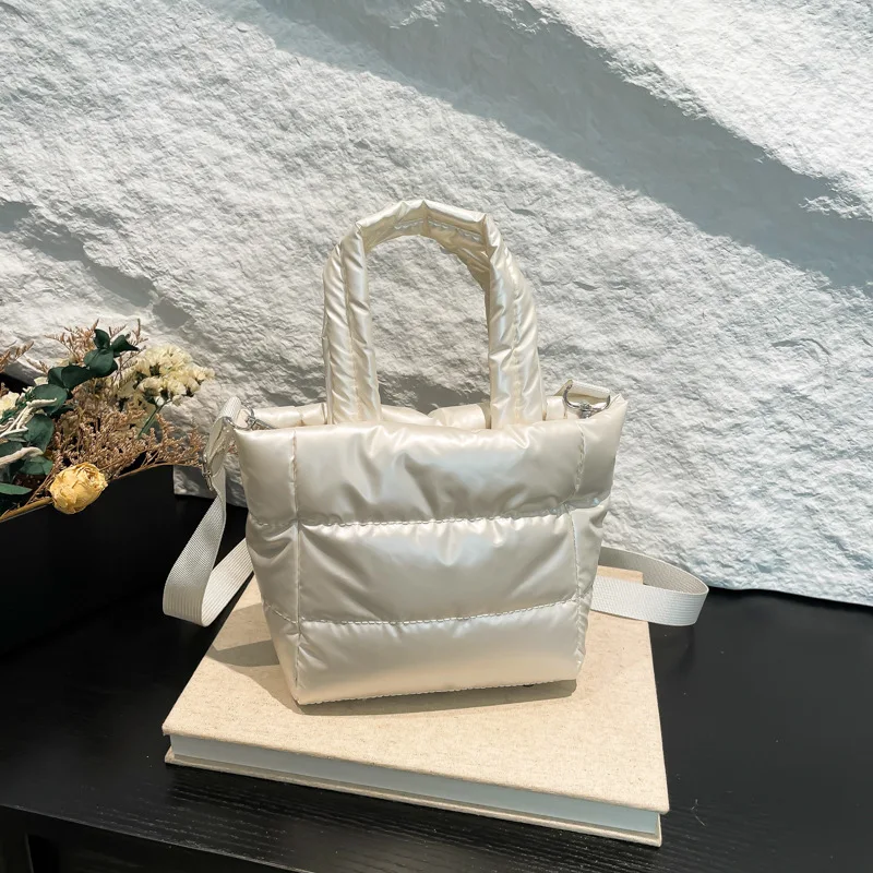 Thumbnail 4 - #40 Cheap Shopping Tote Bags Worth Buying