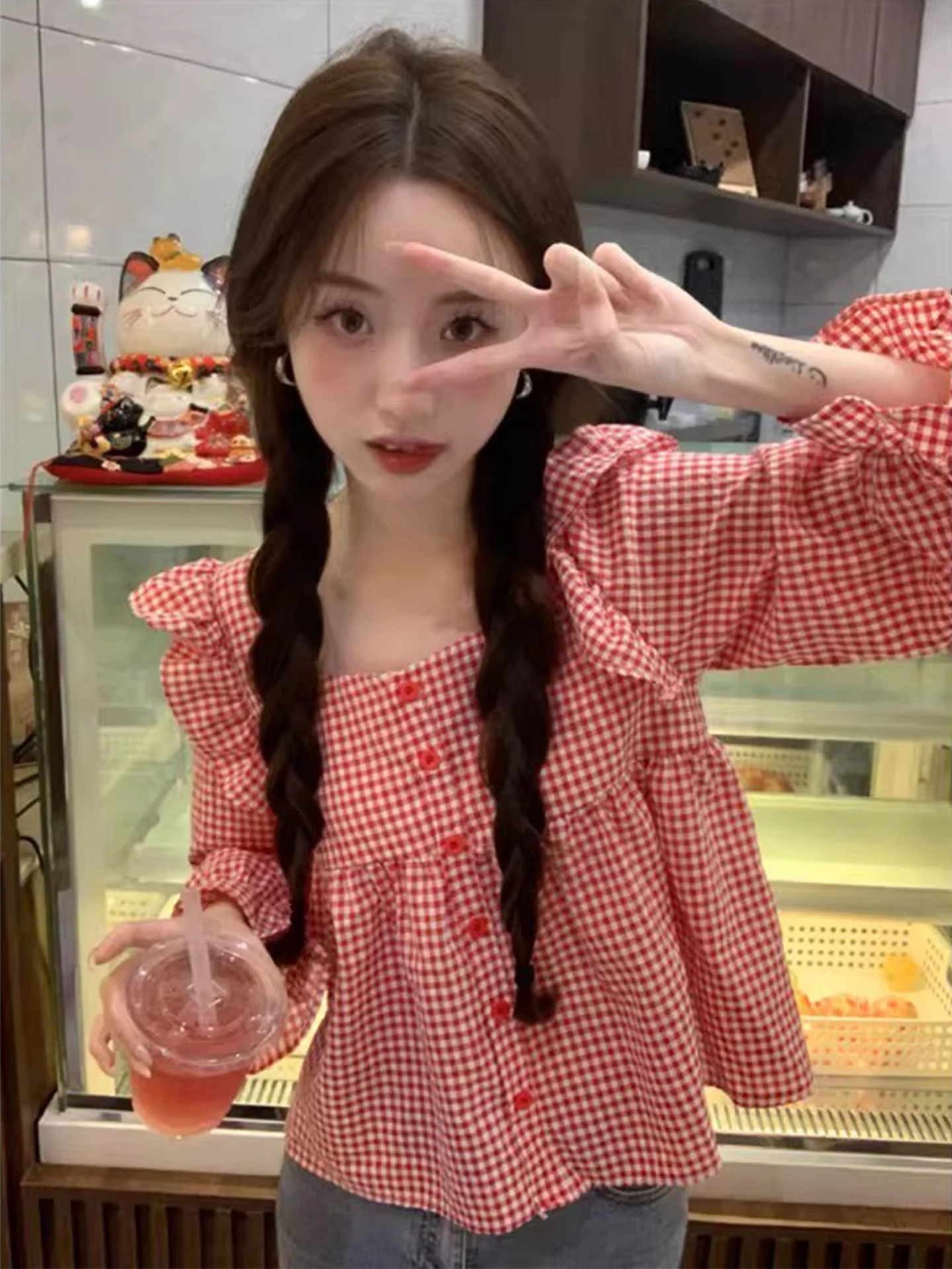 

Style Red Plaid Shirt Women's Spring Fashion Young Looking Doll Top Square Collar Bell Sleeve Korean Version Casual Wear
