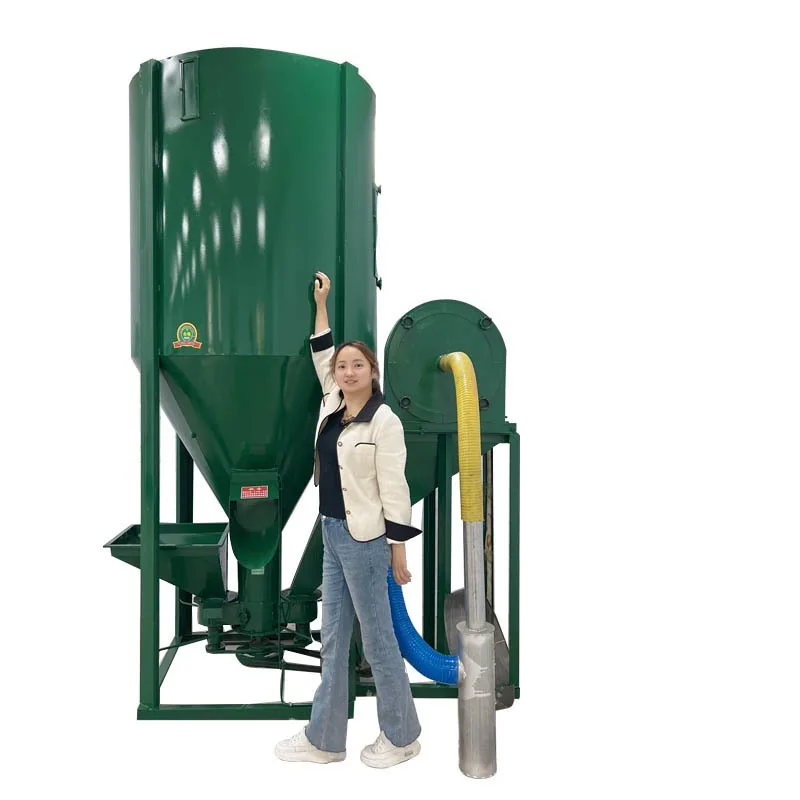 Self-priming feed thickened dust-free feed machine, pulverizing and stirring machine for breeding