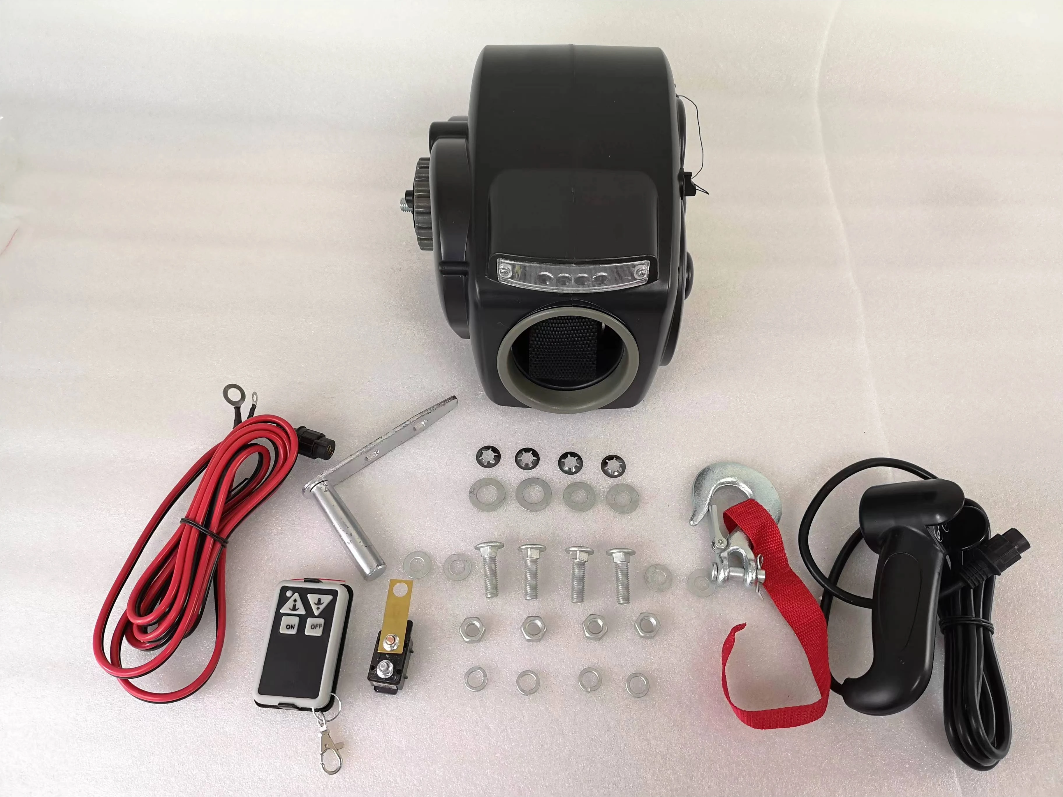 12V Boat Electric Winch Mini Portable Winch 3500lbs Small Marine Quick Mounted Winch