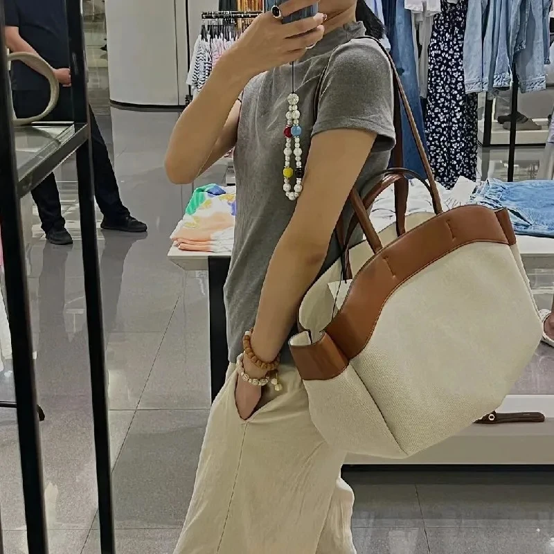 Large-capacity Canvas Tote Bag Luxury Bag Fashionable Shopping Bag High-end Fashion Bag Trendy Fashion Armpit Bag Travel Bag