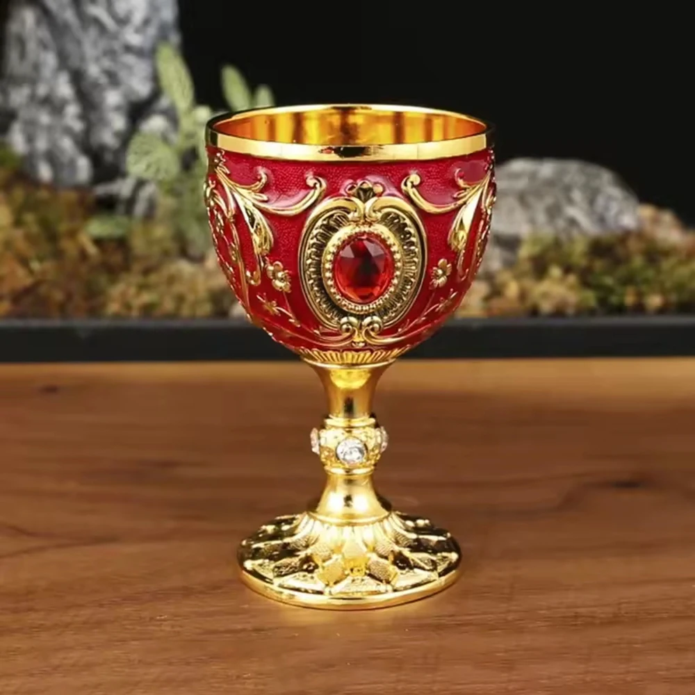 1pc Timeless Embossed Metal Chalice Goblet Vintage Wine Champagne Liqueur Cup Perfect for Bars Restaurants Home Decor