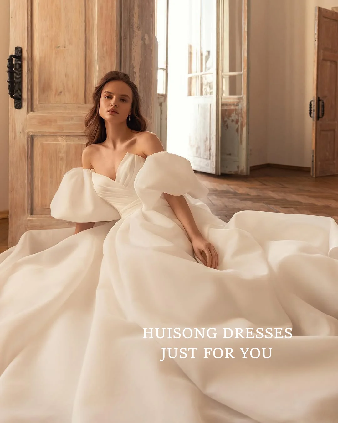 

HUISONG Customized Organza Wedding Dresses Sweetheart Puff Sleeves A-Line Beach Bridal Gown vestidos de novia