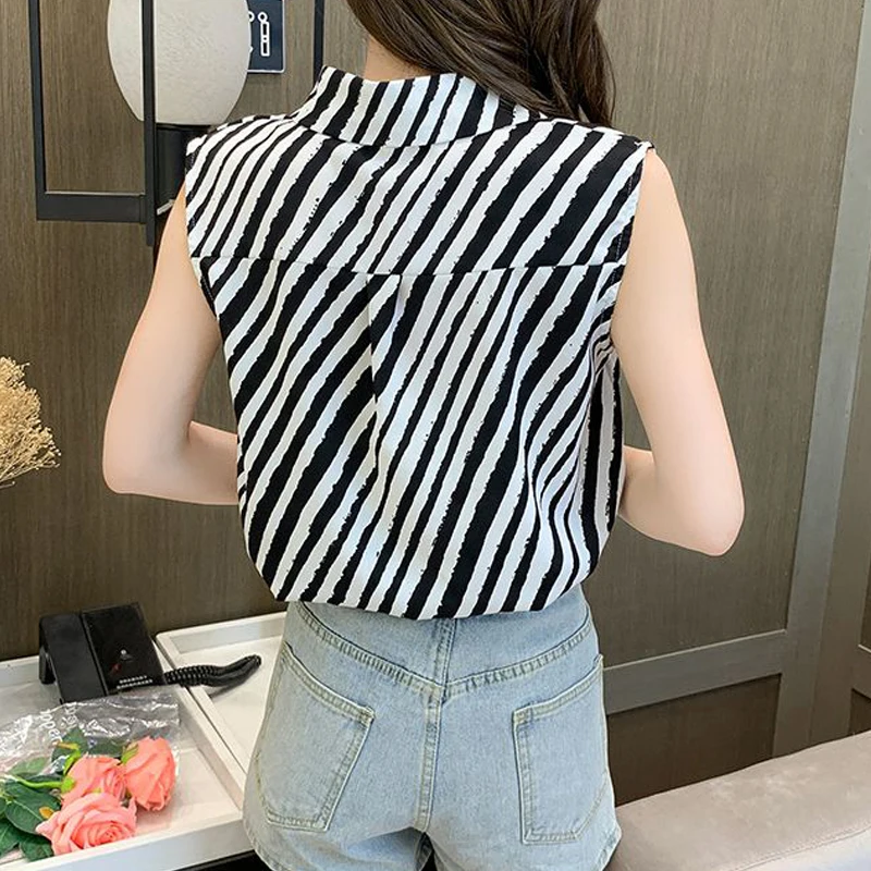 Women Clothing Summer Korean Fashion Striped Print Sleeveless Shirts Office Lady Elegant Commute Blouses Lapel Slim Chiffon Tops