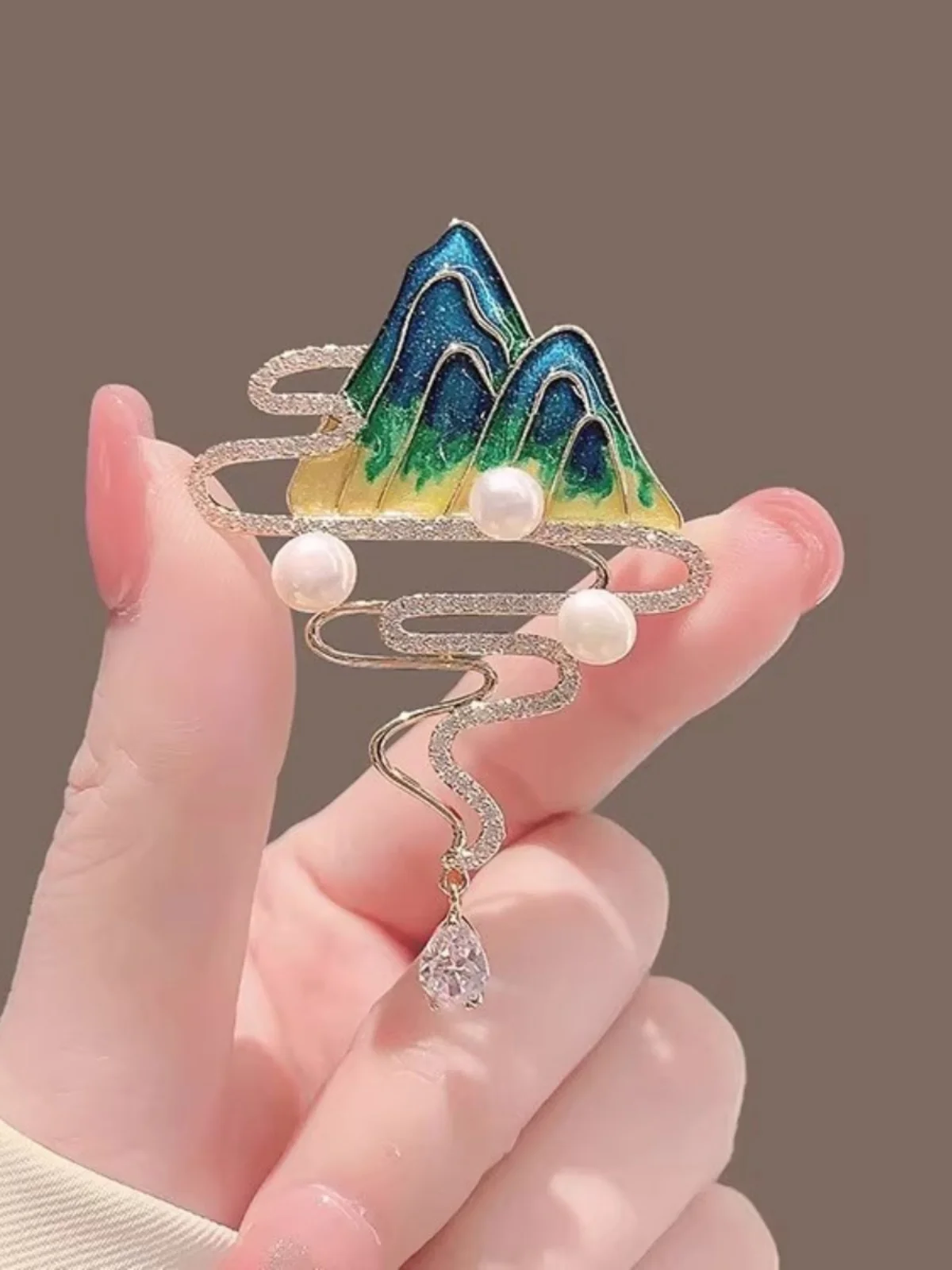 الجبل والسحابة خريطة شرابة دبابيس كريستال للنساء الرجال حجر الراين المينا الصدار دبابيس 2024 النمط الصيني الإكسسوارات والمجوهرات