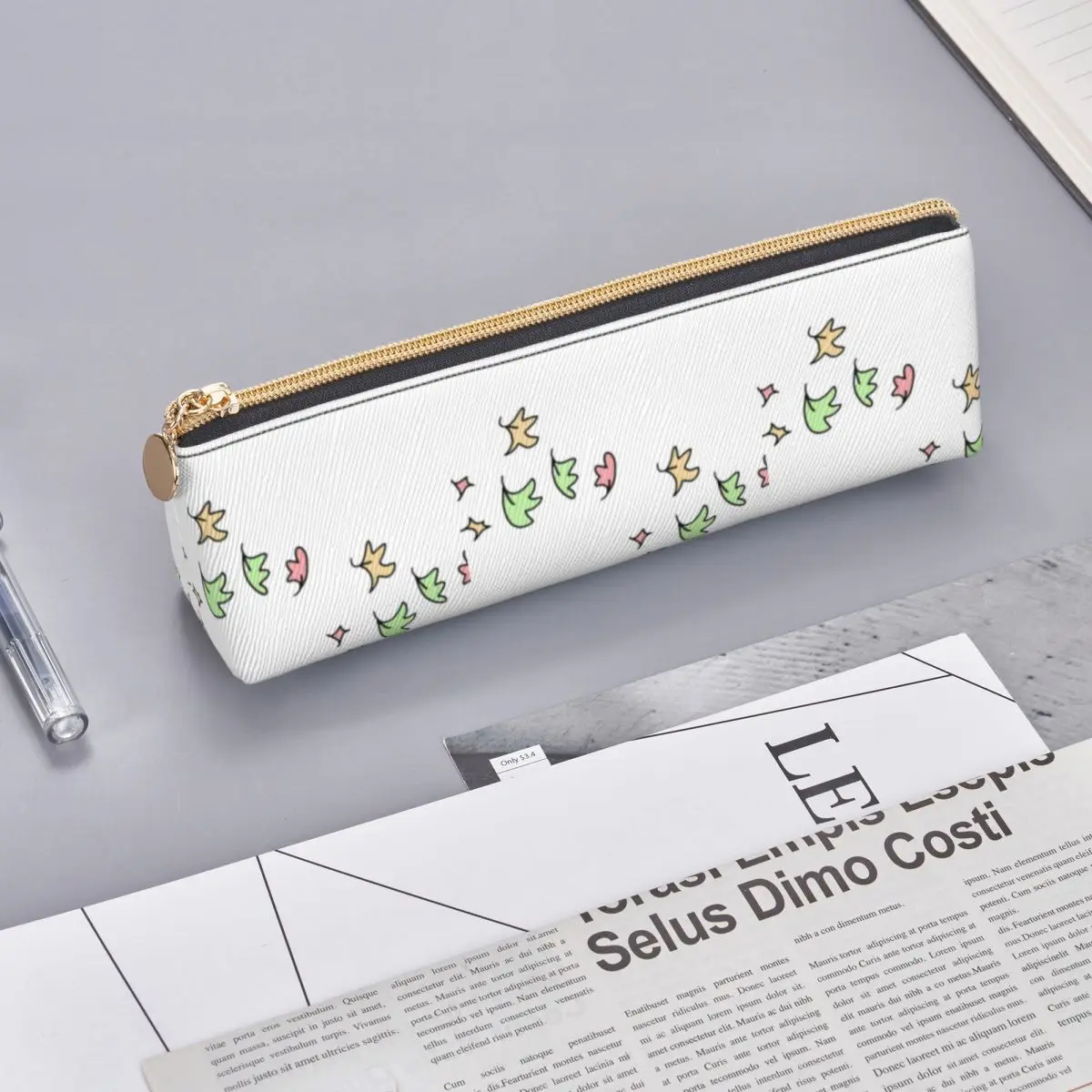 Heart --StopprFlying Leaves Triangle Pencil Case Charlie and Nick Hi novel Stationery Pencil Box For Teens Cool Leather Pen Bags