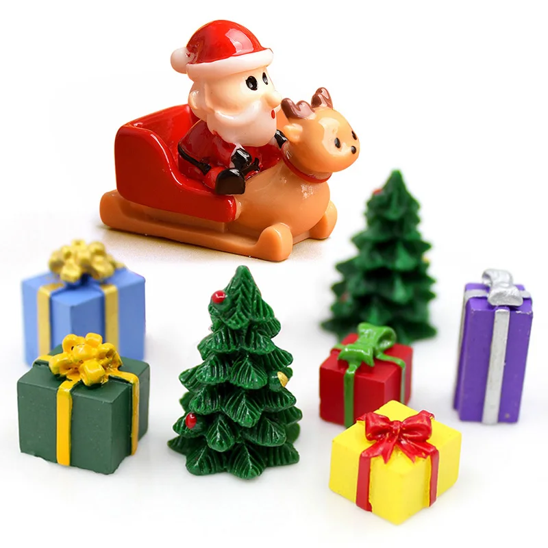 New Christmas Tree Gift Santa Claus Deer Cart Miniature Figurine Cartoon Model Dollhouse Home  Garden Decoration Accessories