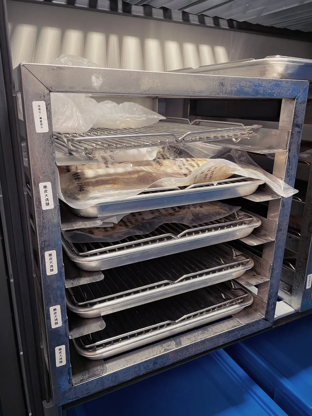 Fast food restaurant vegetable warehouse chicken warehouse thawing rack height 42 depth 46 width 39 stainless steel products
