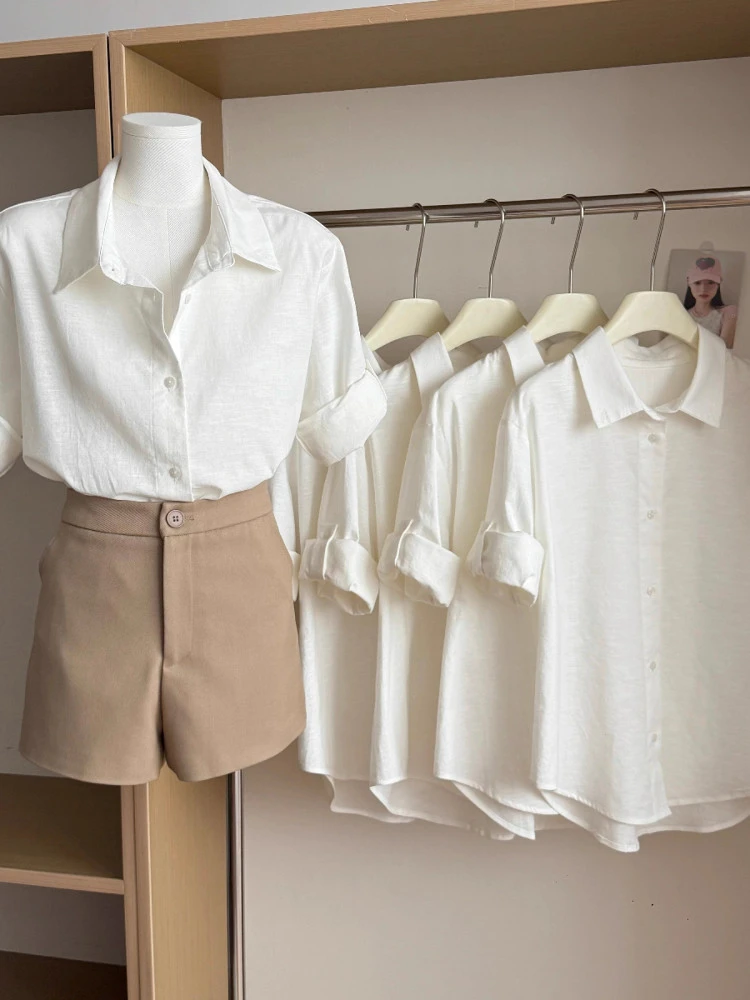 

White Loose Fit Short Sleeve Shirt for Women Summer New Style Fashionable Breathable Casual Shirt Simple Style Turn-down Collar