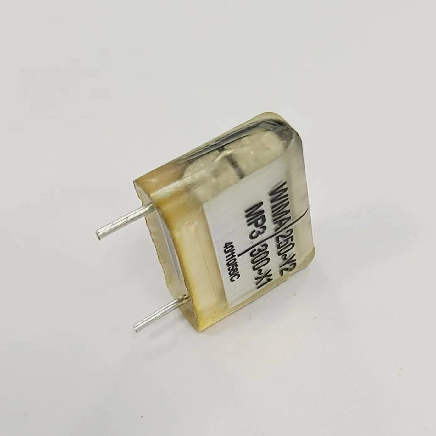 10PCS New original 300V 0.015uF 15nF 153 Y2 250V safety and compliance automotive grade capacitor MP3 X1 18*5*11MM