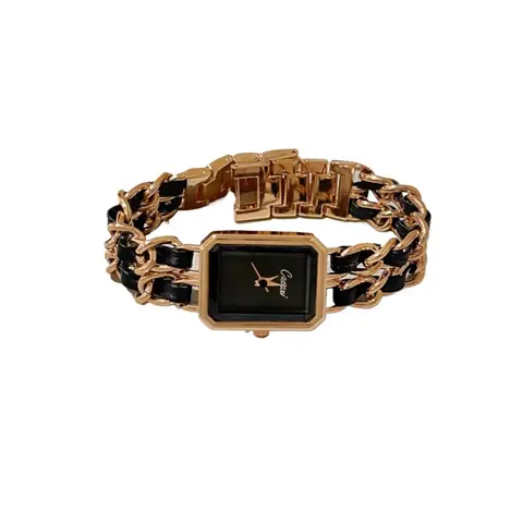 Xiaoxiangfeng 팔찌 시계 여성 간단한 기질 중세 광장 빛 럭셔리 틈새 다목적 절묘한 여성용 시계