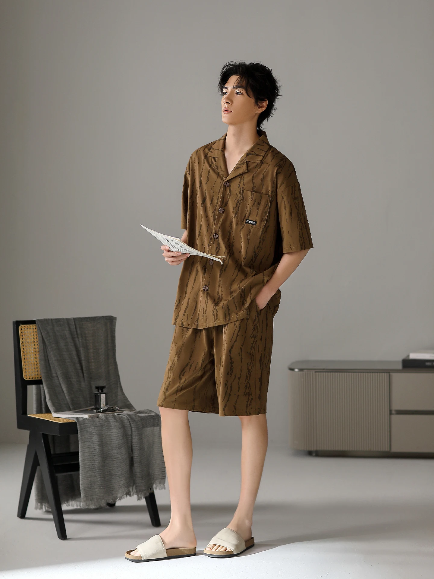 men's-summer-cotton-pajamas-short-sleeve-shorts-home-clothes-large-size-texture-stripe-casual-can-be-worn-outside