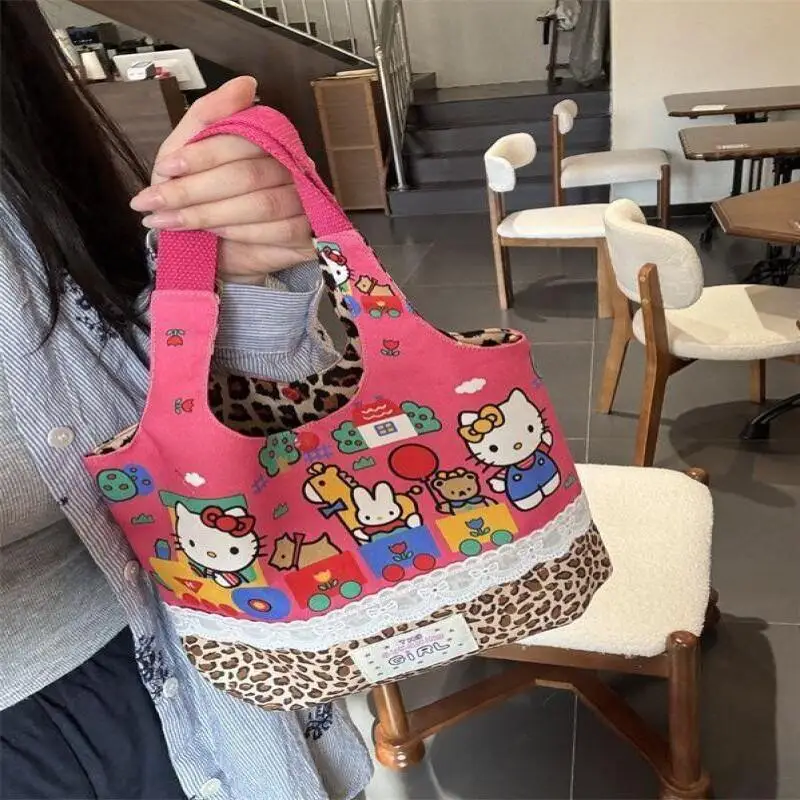 

Sanrio милая сумка через плечо Hello Kitty сумка через плечо большой вместимости модная милая стильная студенческая сумка для девочек-шоп сумка через плечо хит продаж