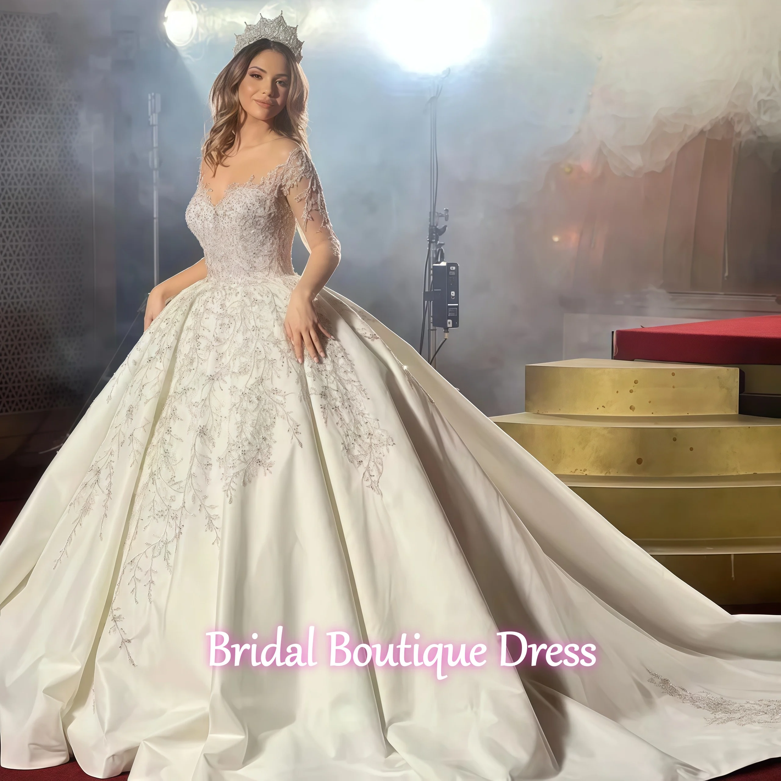 

Customized Exquisite Dubai Arabia Satin Ball Gowns Bride Dress Wedding Dresses Beading Long Sleeve Plus Size Bridal Gowns