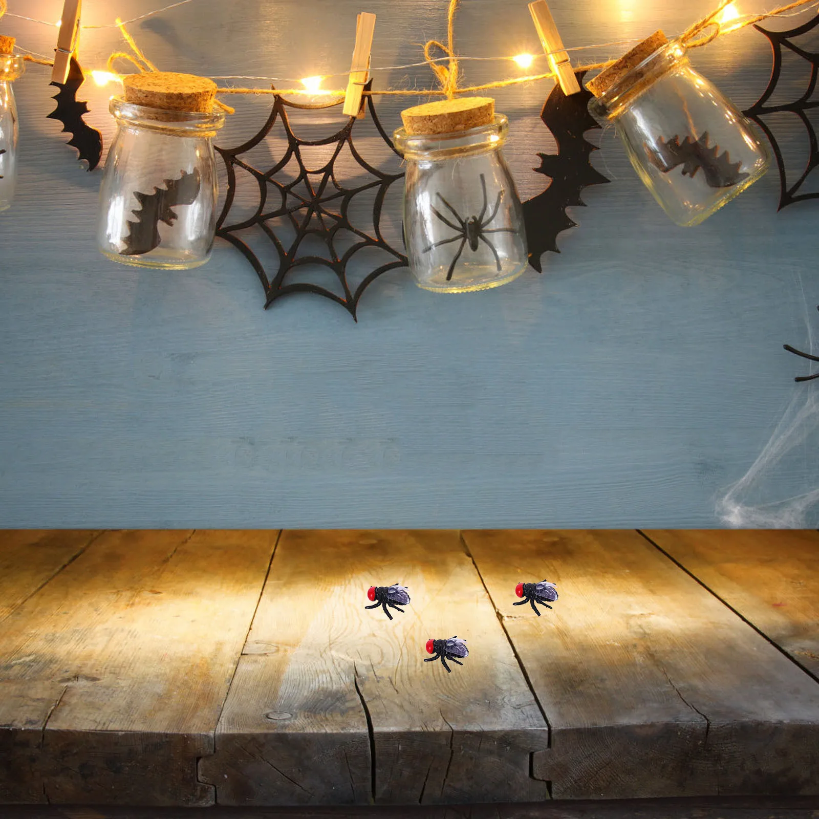 

50pcs Artificial Prop For Halloween Party Tricky Mischief Games Prank Supplies Fake Insects Fake Fly Prop Collection