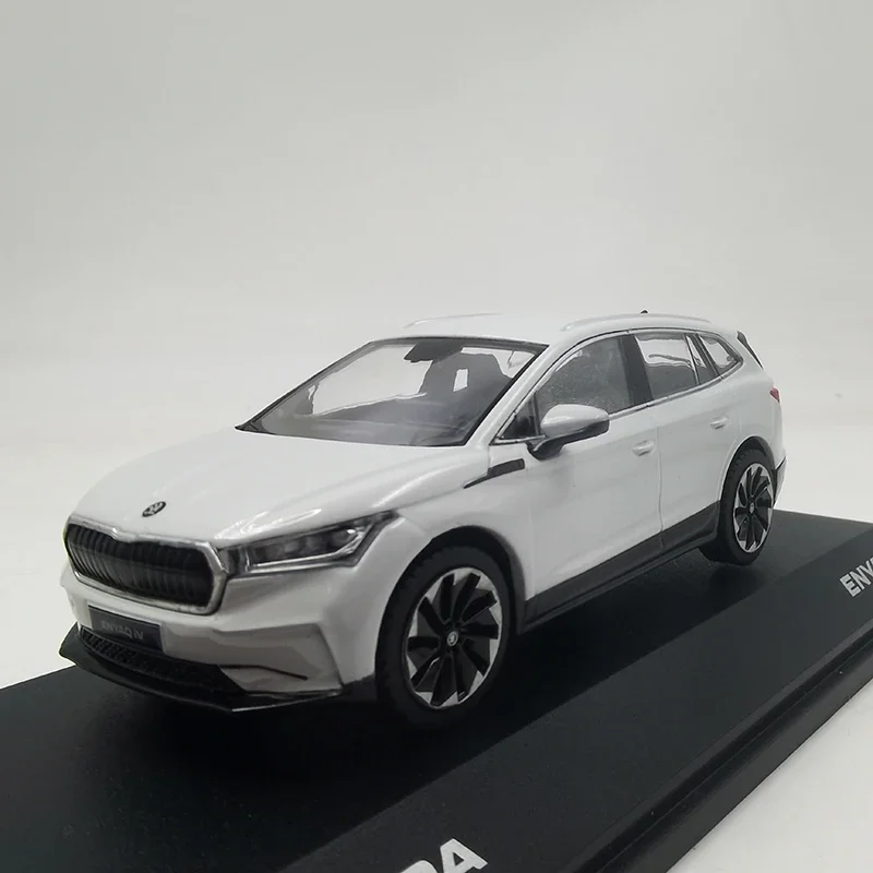 Diecast 1/43 Scale SKODA ENYAQ IV 2021 Simulation Metal Alloy Car Model Toy Static Decoration For Collection