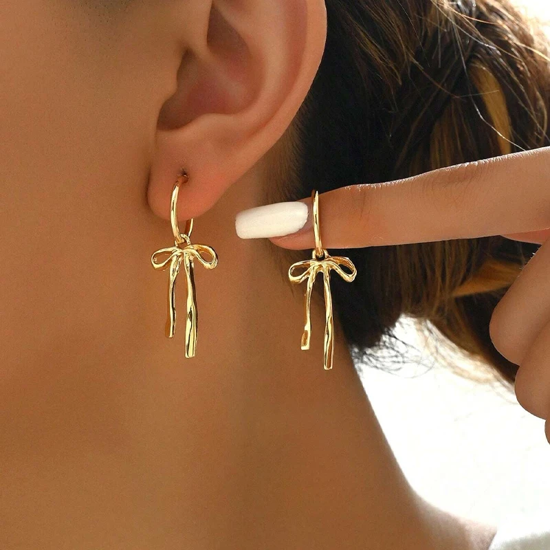 New Luxury Fashion Bowknot Earrings Retro Soft Versatile Gold Color Tassel Stud Earring Jewelry For Daily Wear By Women Gifts