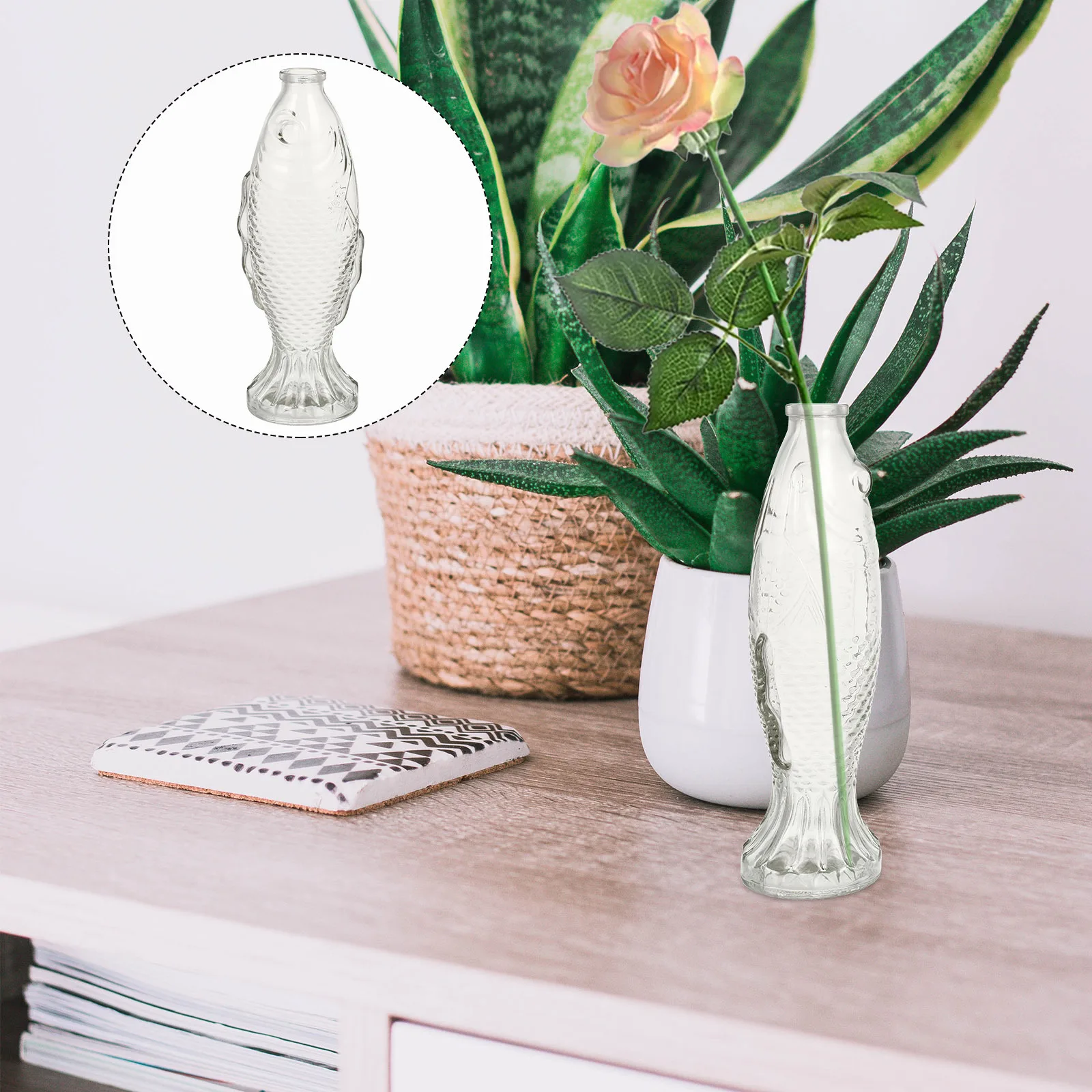 

Fish Shaped Glass Bottle Decorative Transparent Vase Flower Holder Cork Stopper Artistic Glass Decanter Table Ornament