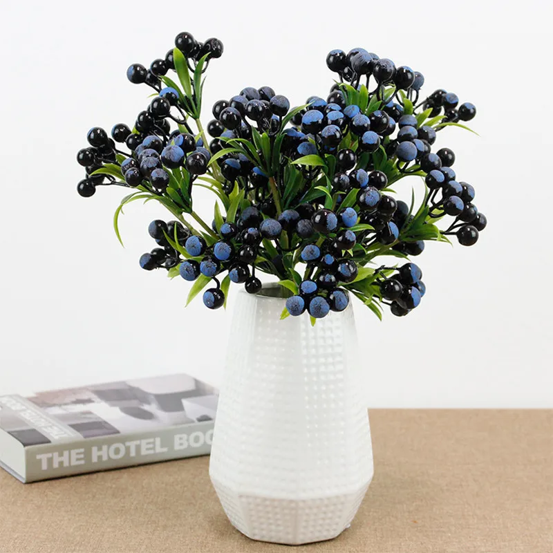 فرع التوت الاصطناعي البلاستيك ورد صناعي ديكور نبات التوت الأحمر الأزرق للعام الجديد زينة عيد الميلاد 2023