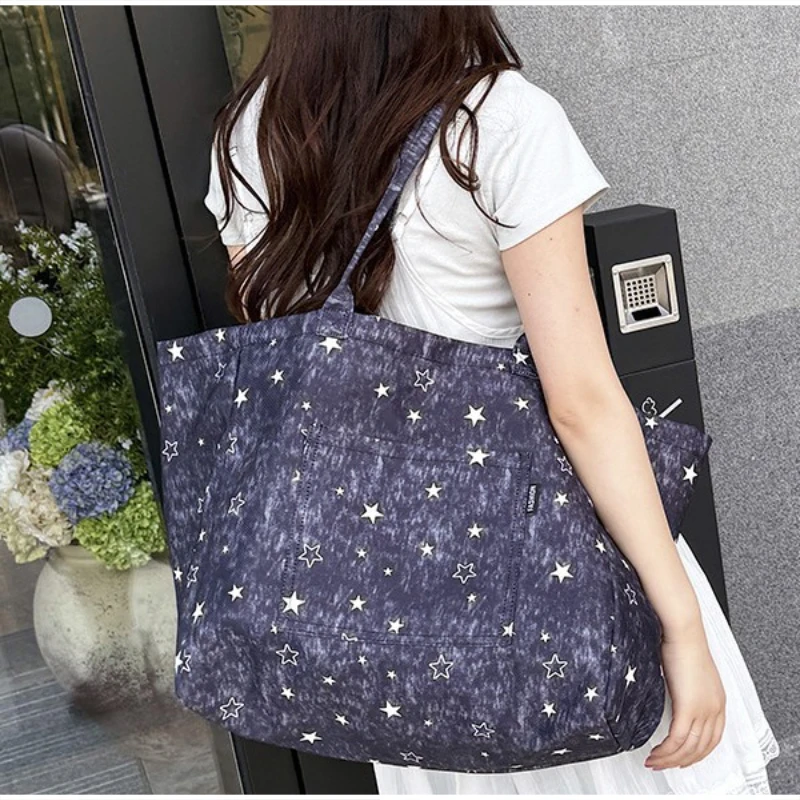 Koreanische Tragetasche mit Sterndruck, Damen-Shopper-Schultertasche, geräumige Handtasche für den täglichen Gebrauch, einfarbig, vielseitig, minimalistisch – Detail 21