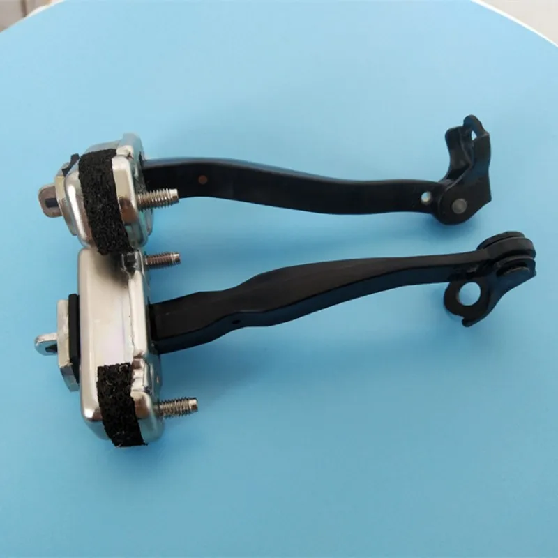 For Nissan Patrol Y62 Middle East Version 4.0 Front and Rear Door Limiters Locator Door Hinge Open the Lever  1pcs