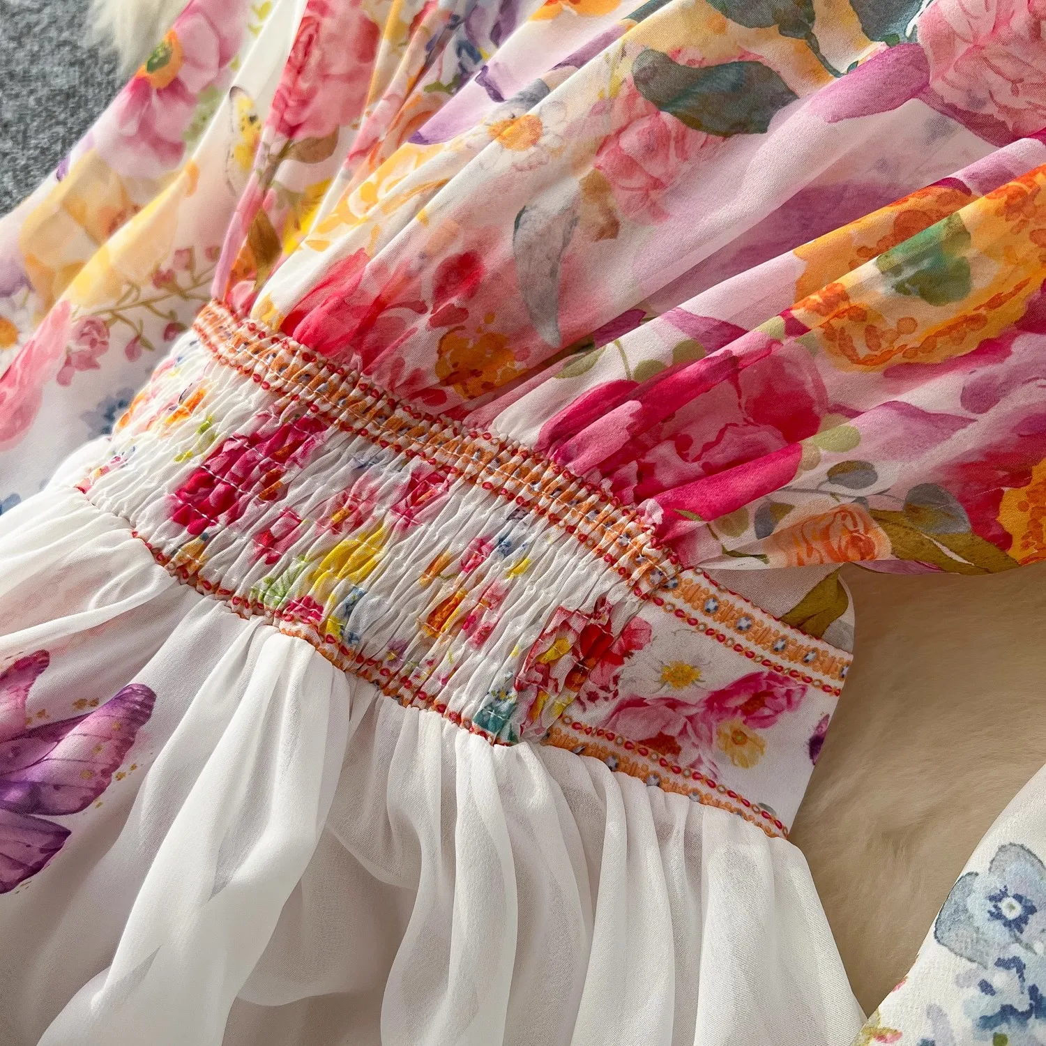 Moda damska sukienka