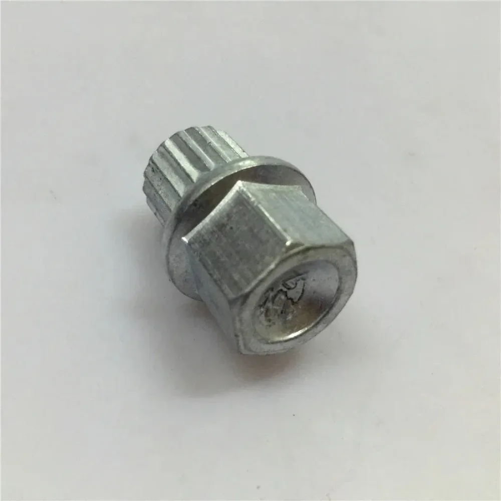 2pcs For Automobile Key Anti-theft Screws / Disassembly Tire Screw Tool Accessories Anti Theft Screw Key