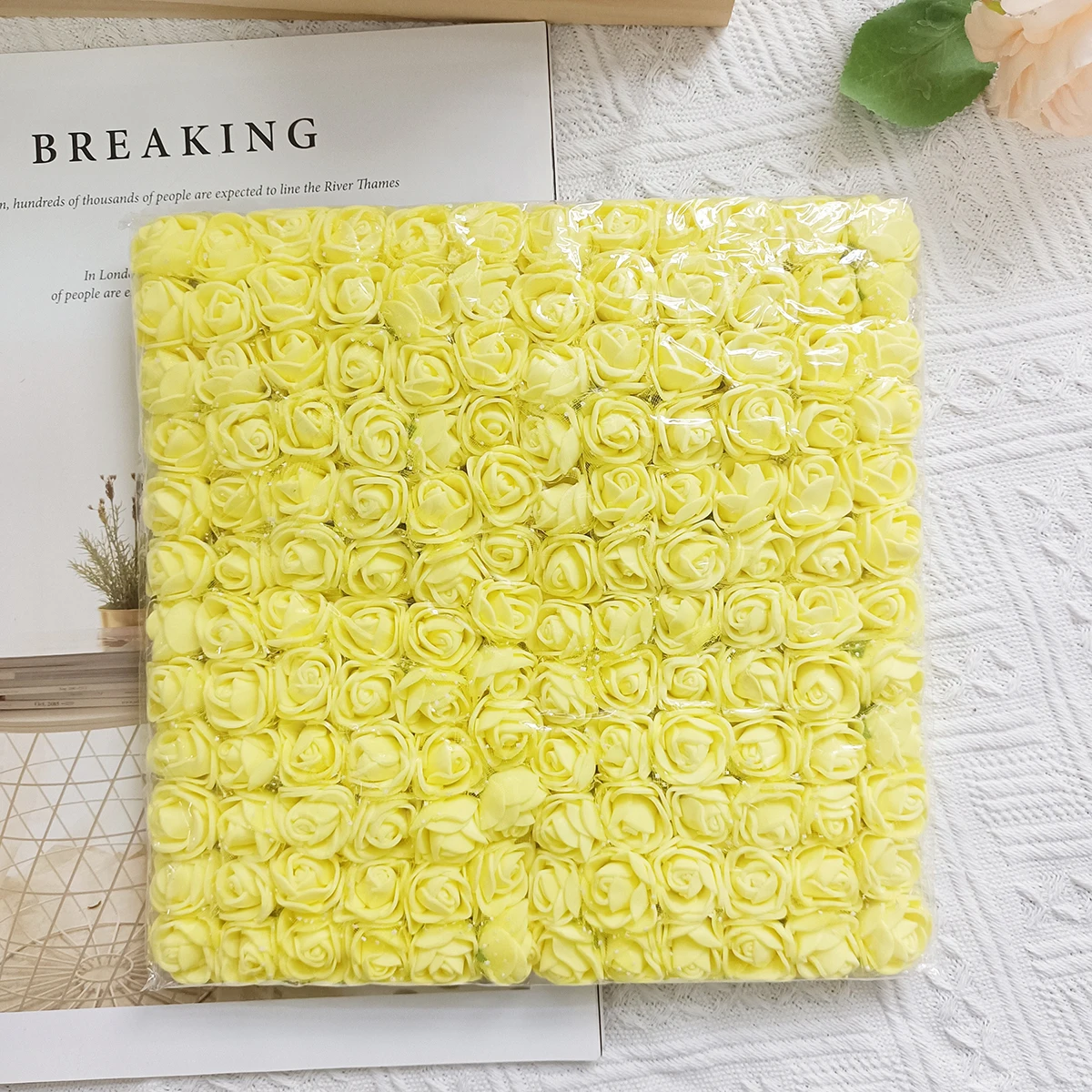 Dekorasi bunga buatan DIY, Aksesori pernikahan Natal karangan bunga, dekorasi rumah mawar, beruang Teddy Mini busa 2cm 144 buah